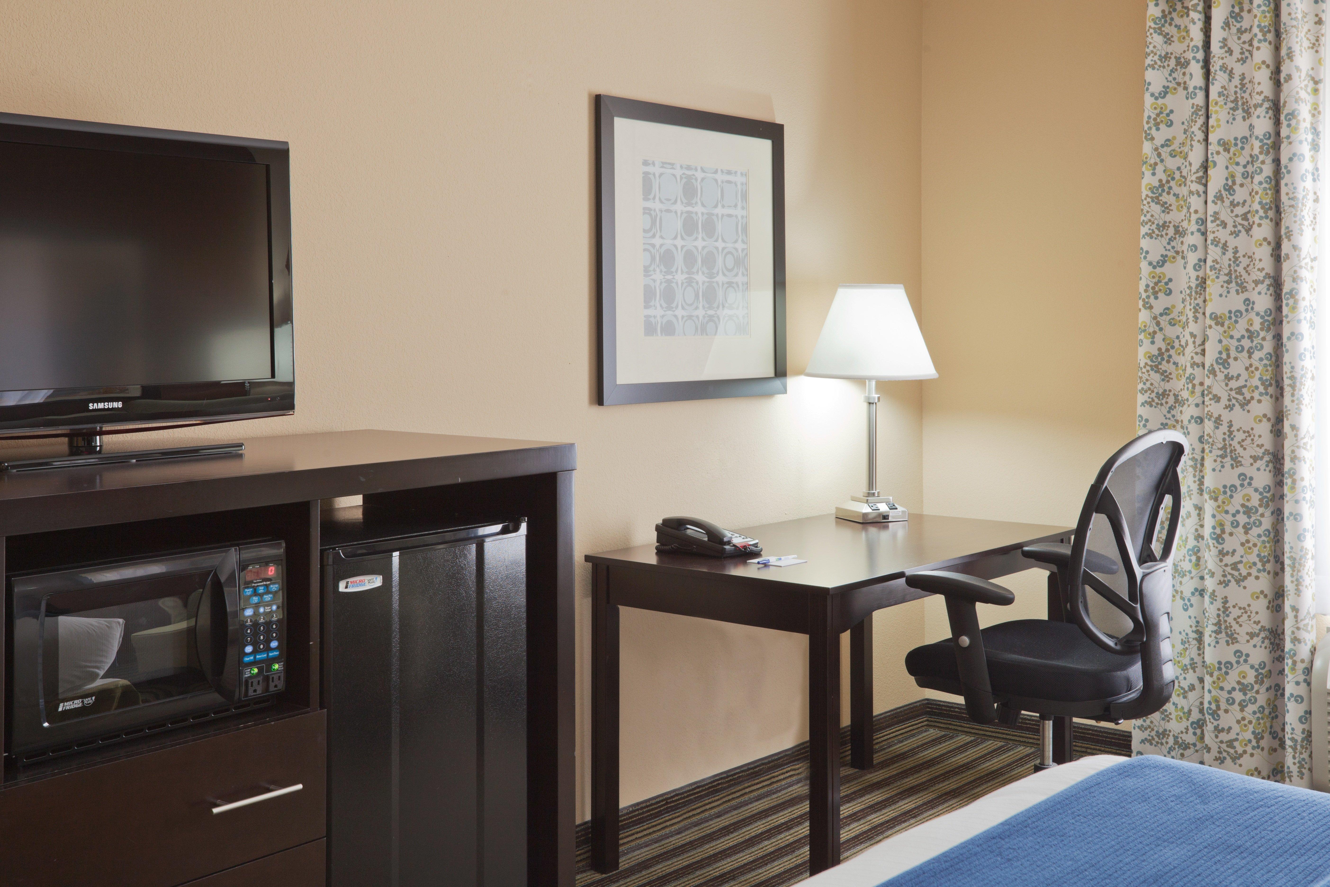 Express By Ihg 3*