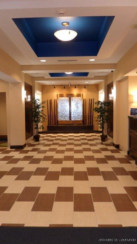Express By Ihg Hotel 3*
